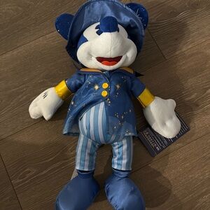 Mickey Mouse: The Main Attraction Peter Pan's Flight Plush New